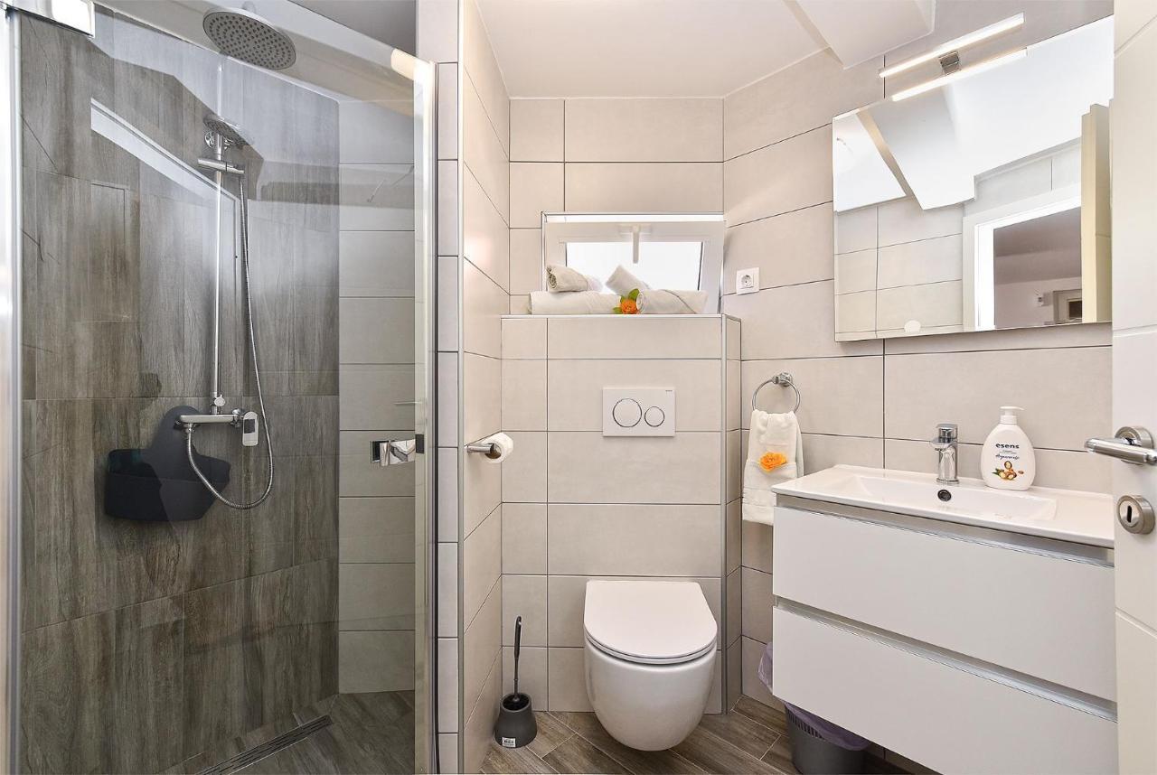 Double Room With Pool 2261 Medulin Dış mekan fotoğraf